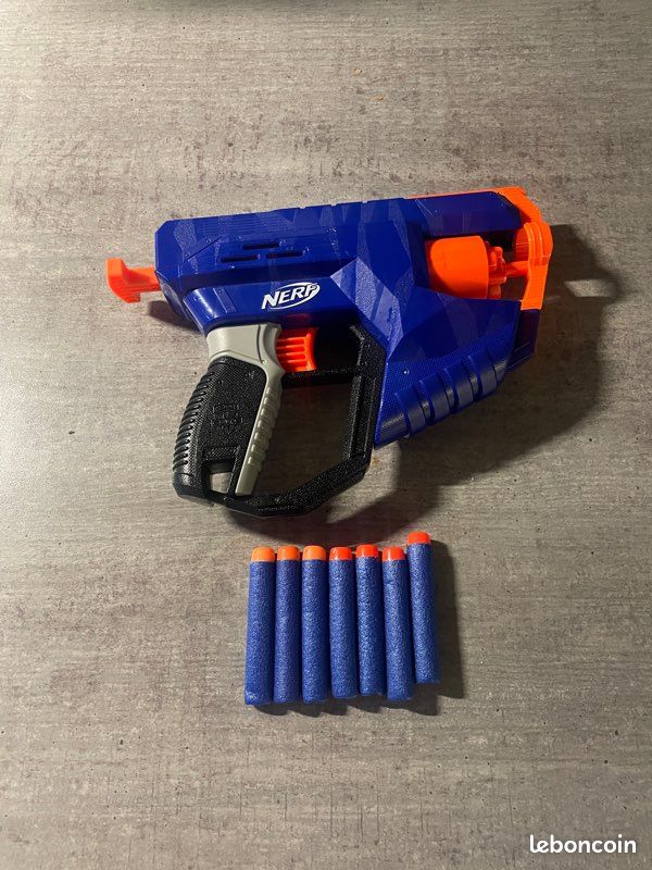 Pistolet nerf Elite 2.0 + 11 fléchettes (image 1)