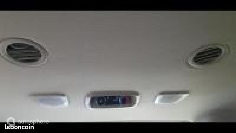 Ford Tourneo Custom 320 L1H1 2.0 EcoBlue 170ch Titanium BVA8 (image 17)