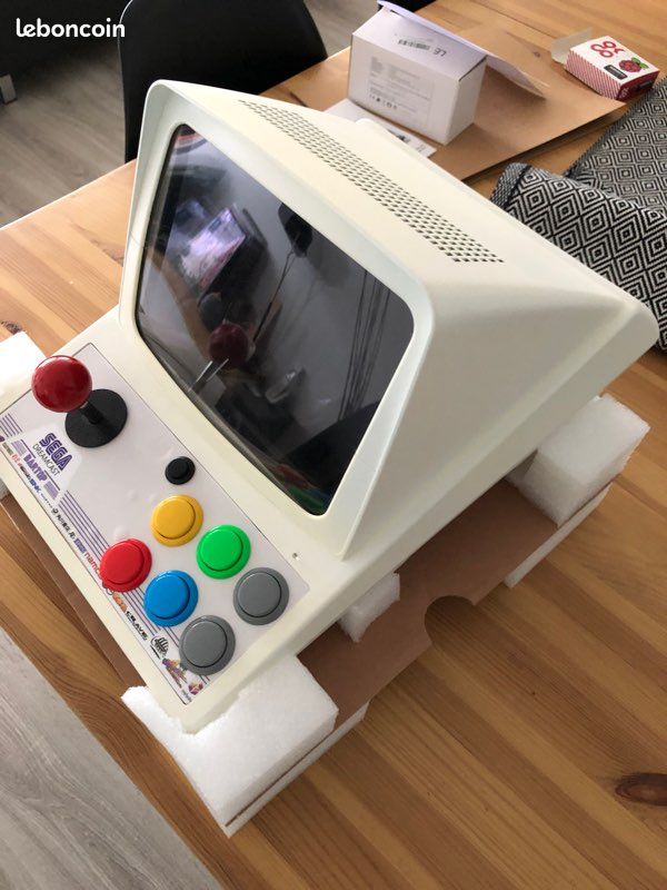 Electro vintage Minitel 1 La Radiotechnique TRT 9 NEZ 300 - La Roue du