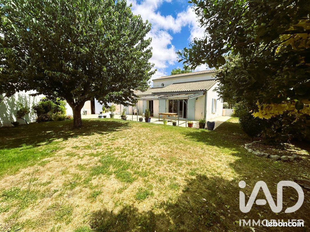 Maison 6 pièces 165 m² · à Périgny · 165 m² · 748 800 €