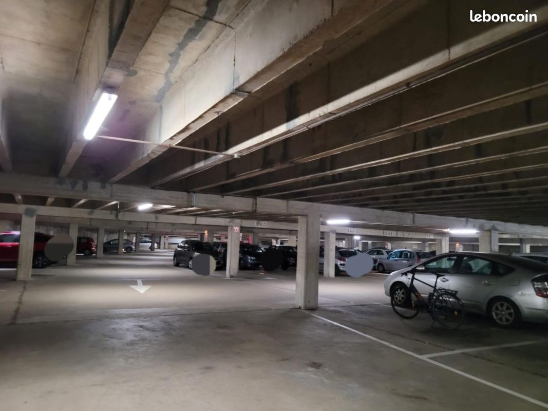 Parking 16 m² · à Rennes · 16 m² · 19 000 €