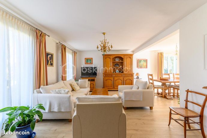 Maison 8 pièces 152 m²