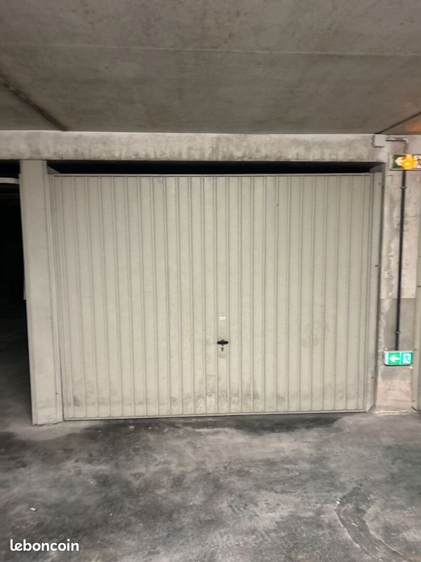 Parking 32 m² · à Toulon · 32 m² · 40 000 €