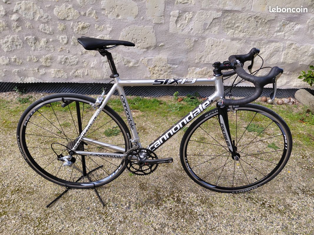 Vélo Cannondale Six13 remis à neuf Vélos