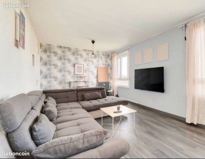 Appartement 4 pièces 86 m² · à Écrouves · 86 m² · 805 €