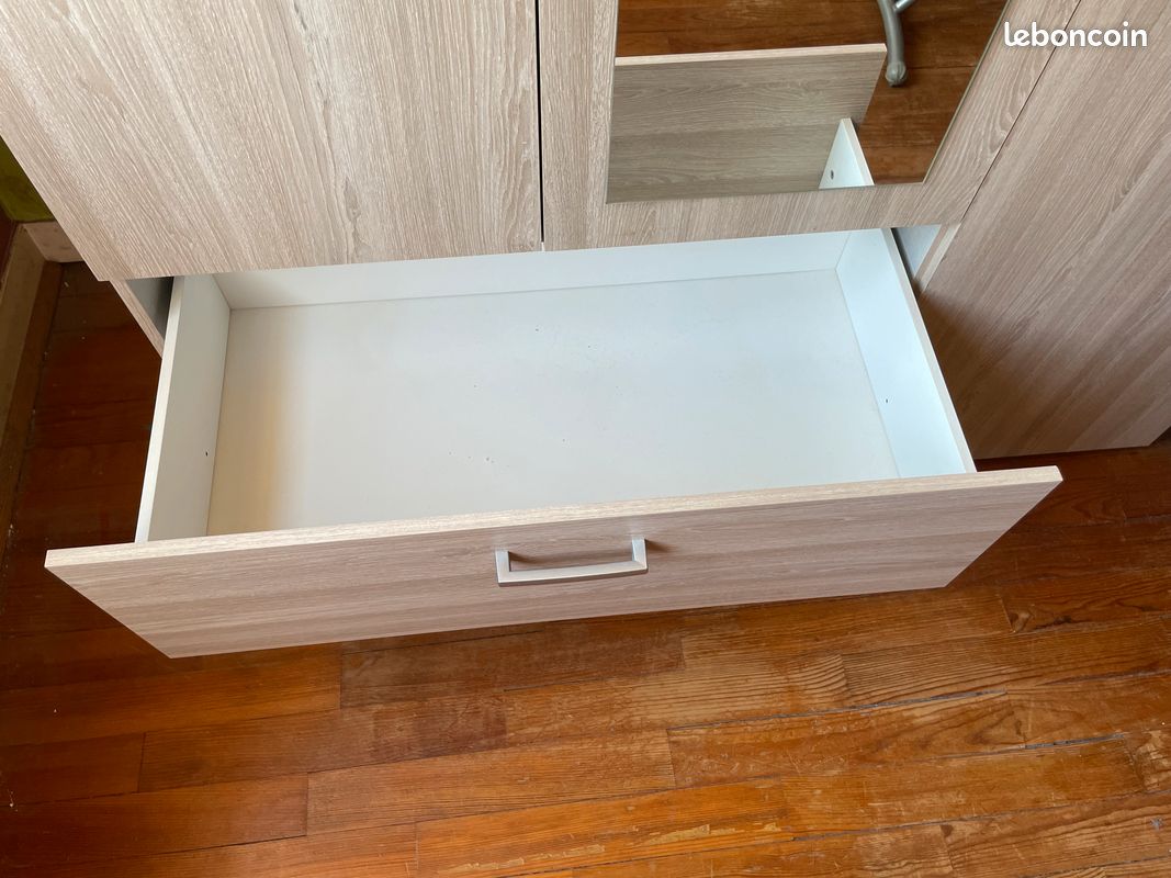 Armoire 3 portes (image 5)