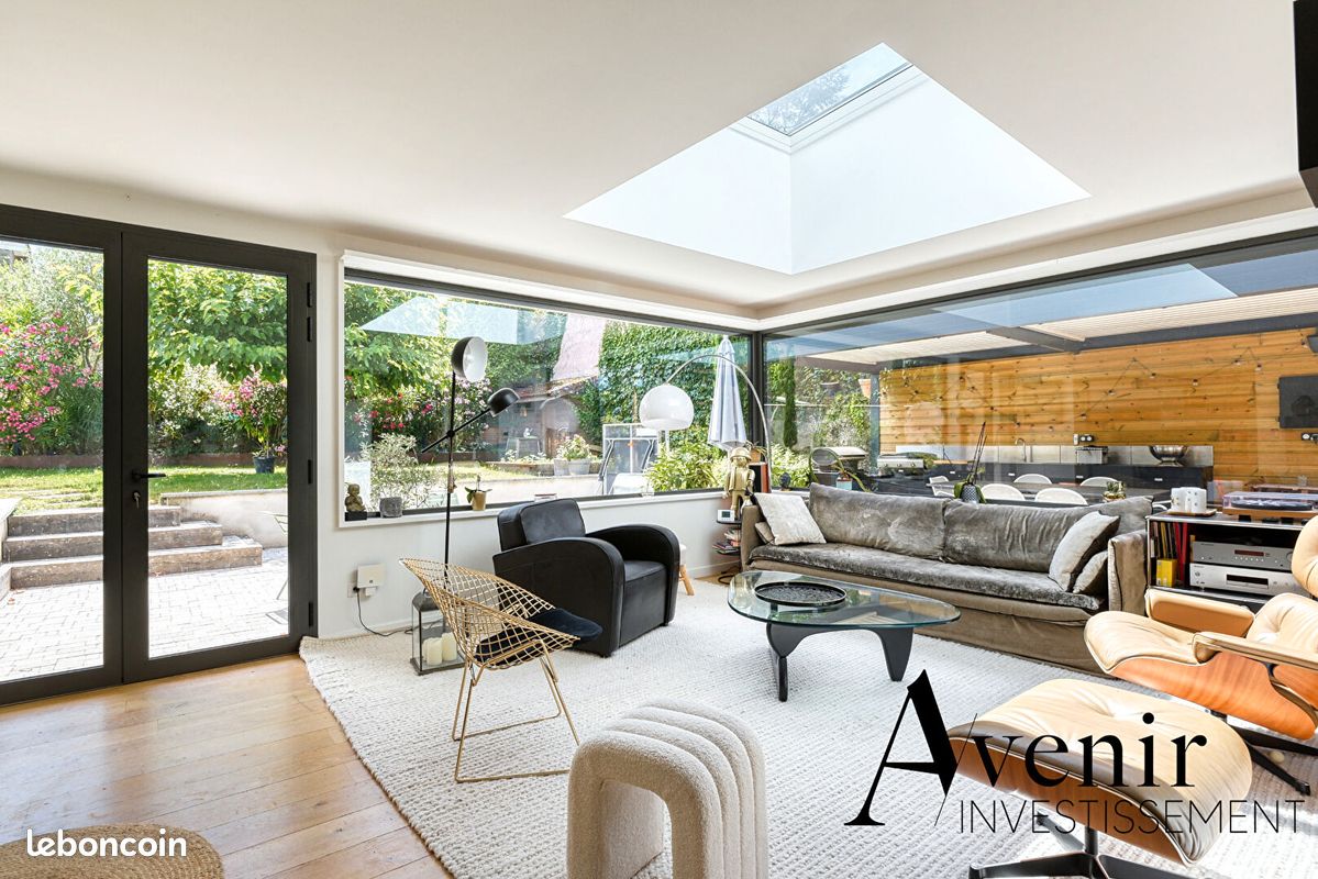Maison 7 pièces 258 m² · à Caluire-et-Cuire · 258 m² · 1 090 000 €