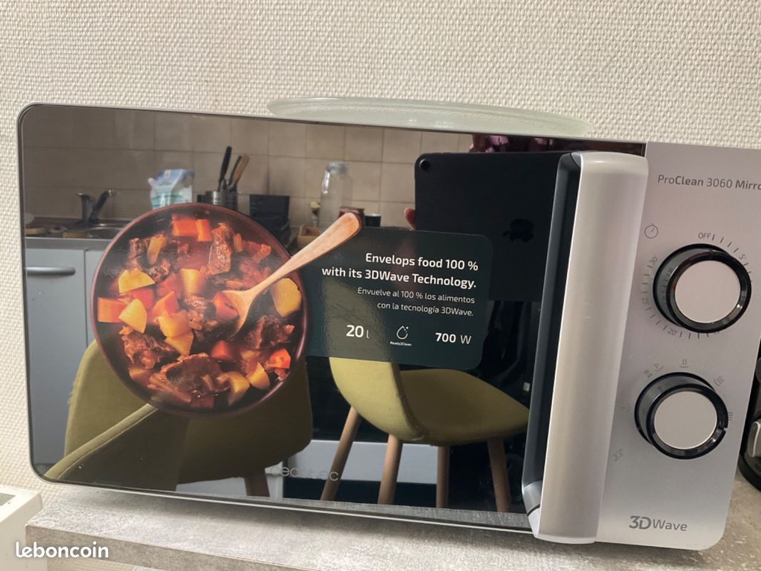 Micro‑ondes ProClean 3060 – très bon état - disponible 1er avril (image 1)