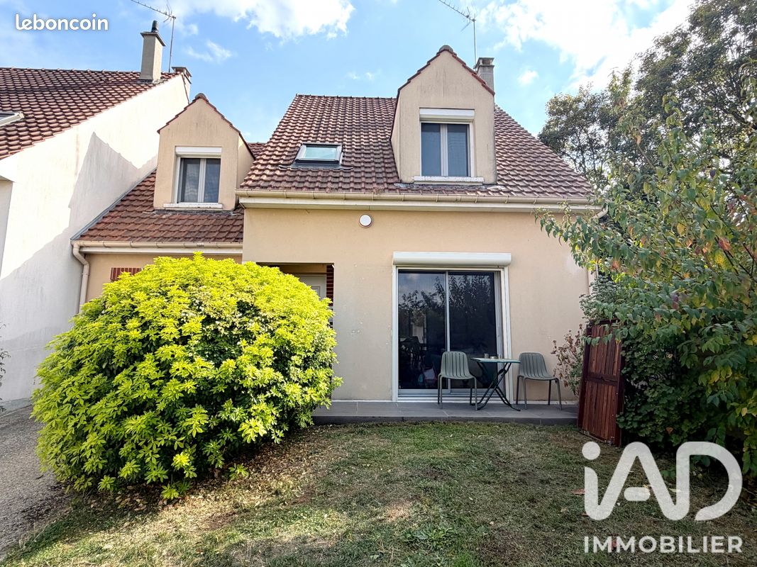 Maison 5 pièces 92 m² · à Nanterre · 92 m² · 2 600 €/mois
