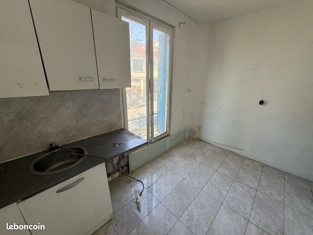 Appartement 2 pièces 18 m² · à Stains · 18 m² · 60 000 €