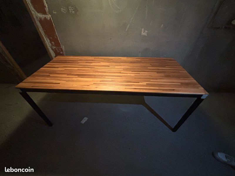 Bureau (image 2)