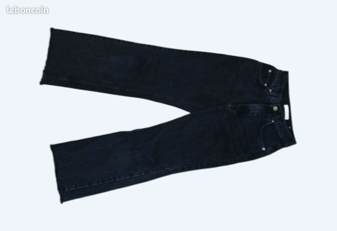 Jean noir pull&bear (image 1)