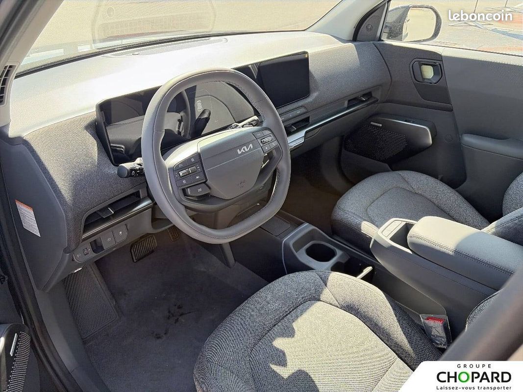 KIA EV2 107,8 kW (147 ch) Autonomie Standard 42.2 kWh Earth (image 2)