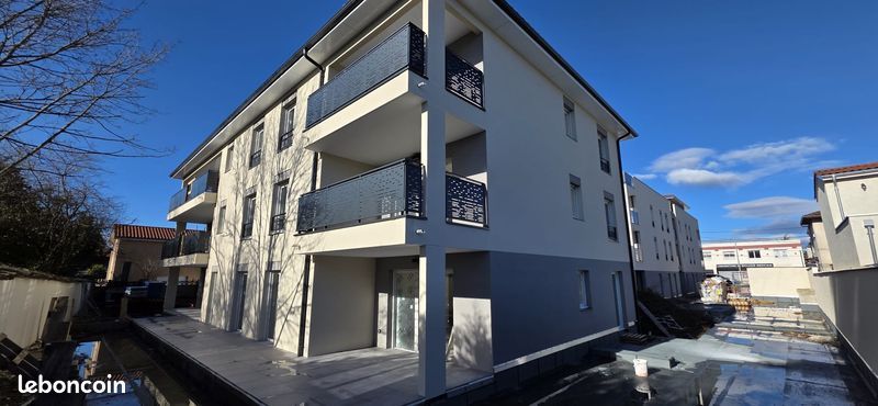 Appartement 3 pièces 70 m² · à Saint-Laurent-de-Mure · 70 m² · 299 000 €