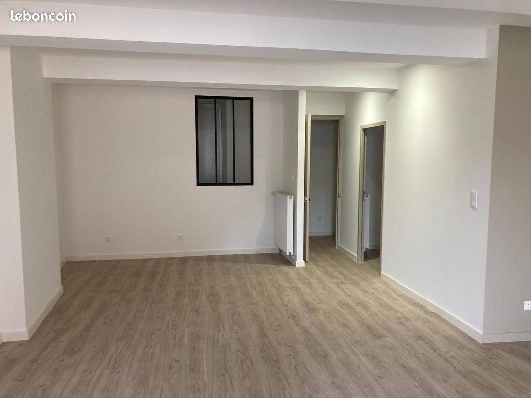 Appartement a louer bourgoin-jallieu - 1 pièce(s) - 75 m2 - Surfyn