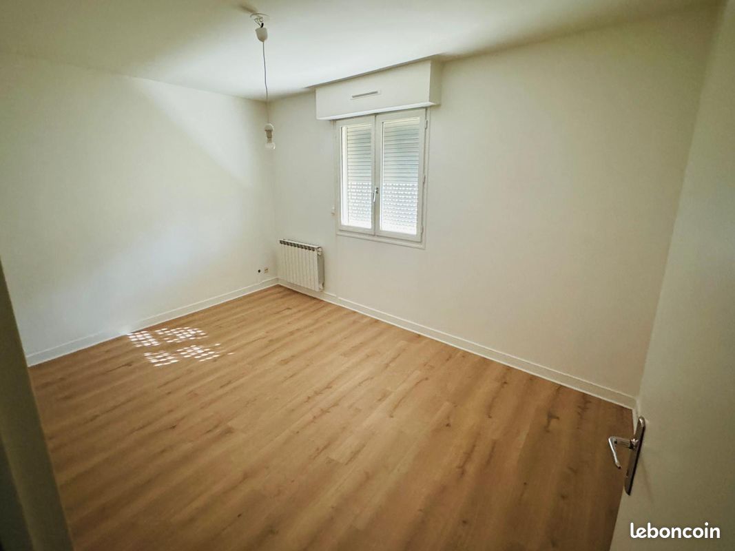 Appartement a louer chatellerault - 4 pièce(s) - 95 m2 - Surfyn