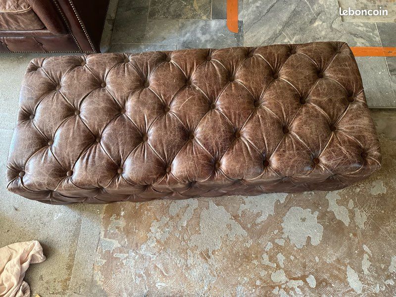 Pouf rectangulaire chesterfield (image 1)
