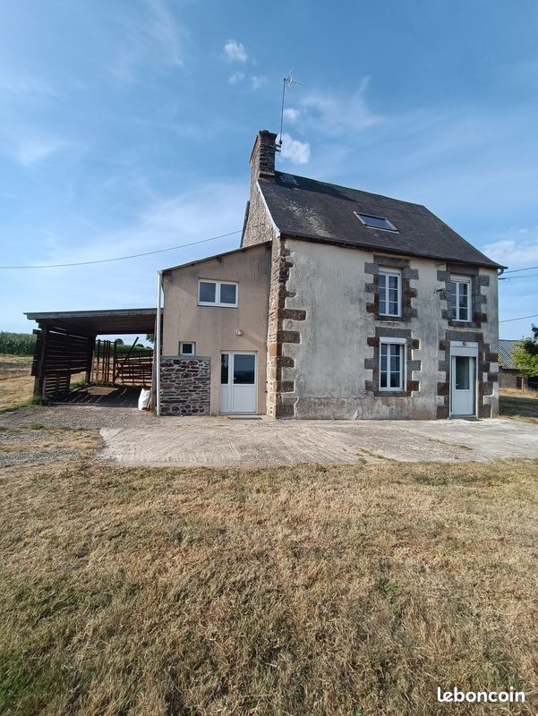 Maison 4 pièces 93 m² · à Reffuveille · 93 m² · 550 €