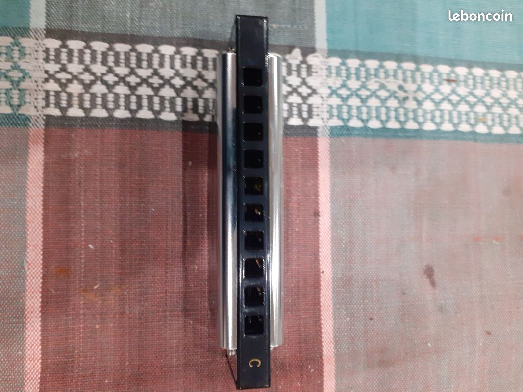 Harmonica (image 2)