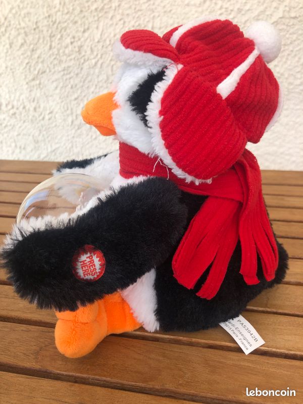Pingouin qui chante noel (image 2)