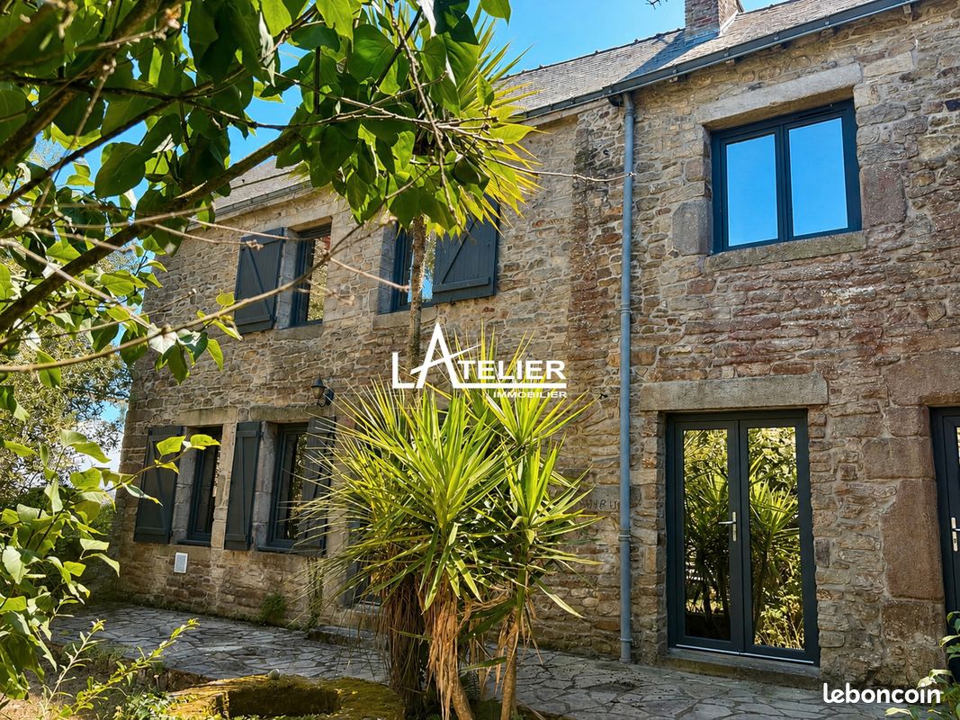 Maison 8 pièces 159 m² · à Vigneux-de-Bretagne · 159 m² · 415 000 €
