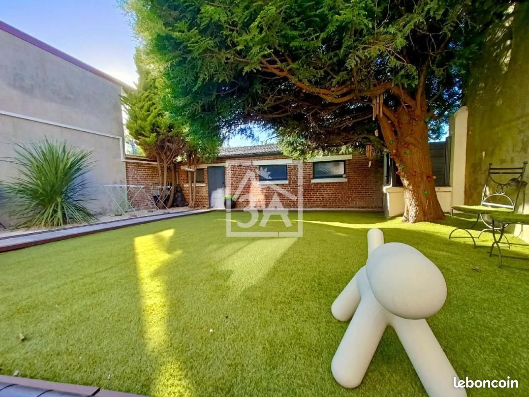 Maison 10 pièces 154 m² · à Lillers · 154 m² · 210 000 €