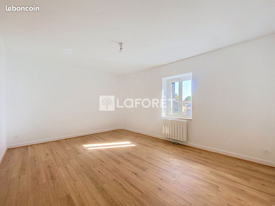 Appartement 1 pièce 30 m² · à Neuville-sur-Saône · 30 m² · 600 €/mois