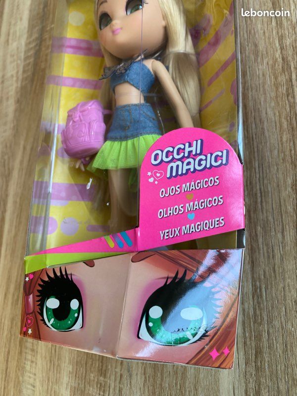 Poupée Unique Eyes - Neuve en boîte (image 5)
