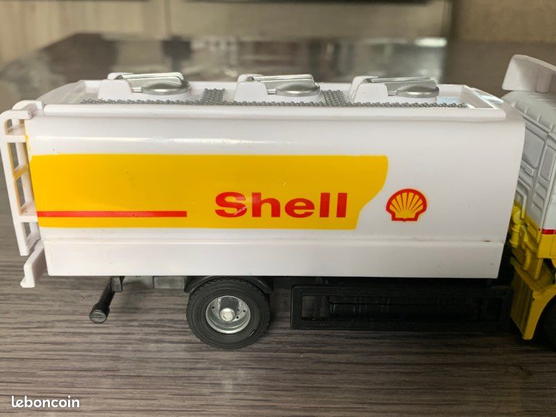 Miniature camion Big Bedford Shell marque CORGI - Modélisme