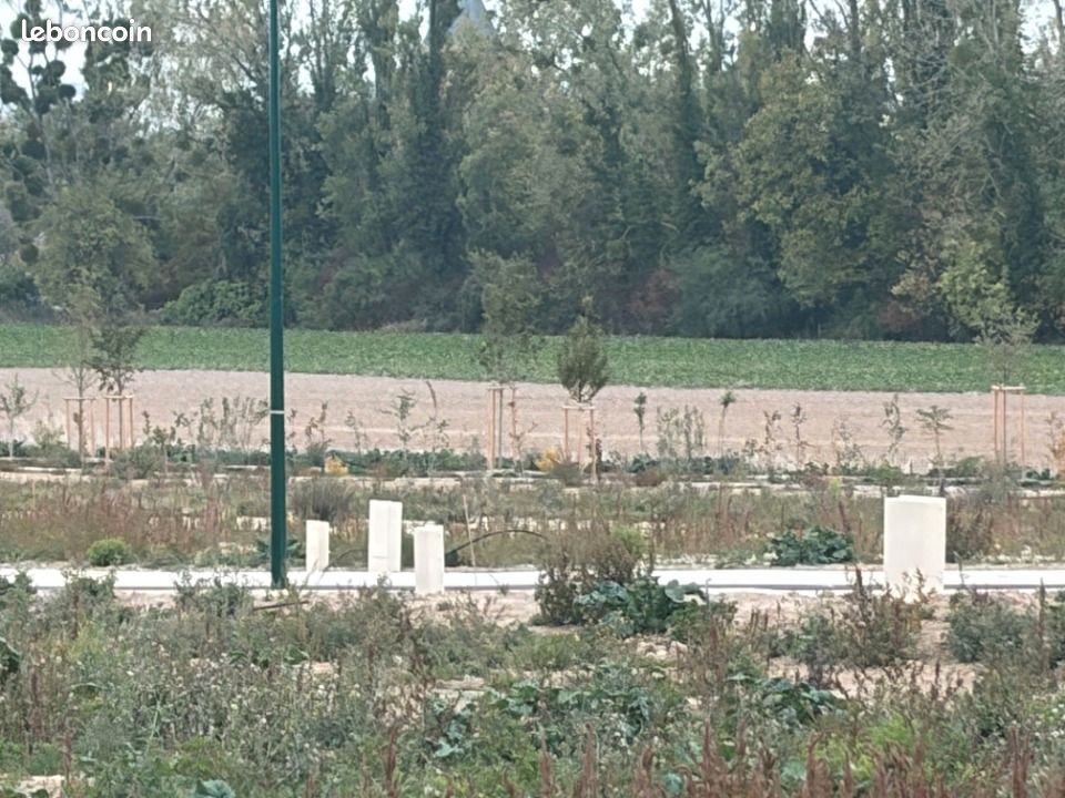 Terrain 779 m² · à Gélannes · 28 044 €