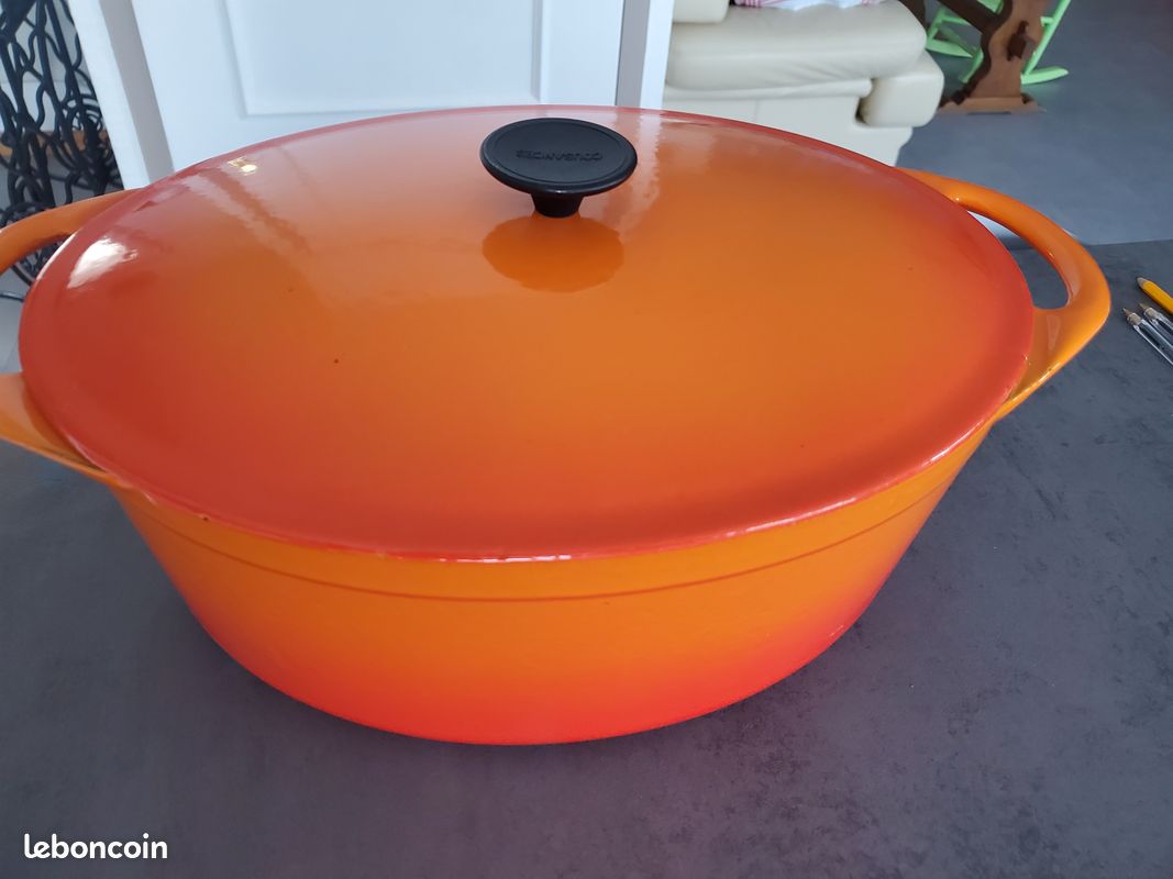 Cocotte En Fonte émaillée Cousances N°24 - Marron - Diamètre 24 Cm