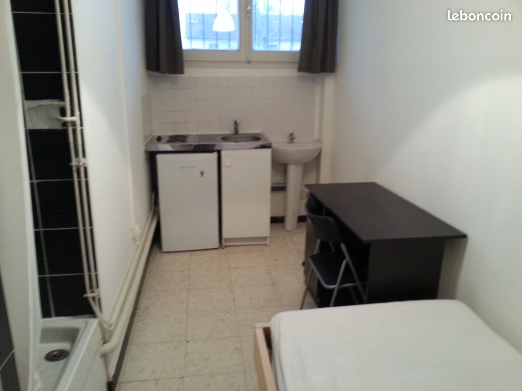 Appartement 1 pièce 10 m² · à Dijon · 10 m² · 320 €