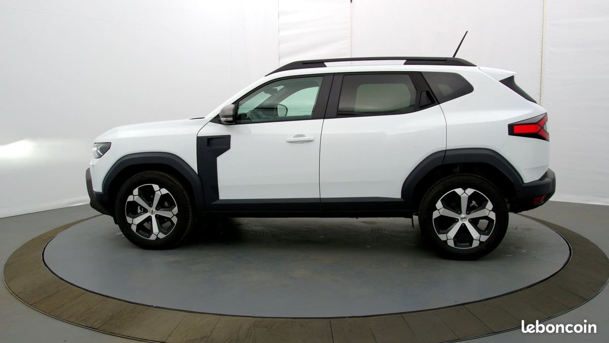 DACIA Duster Mild Hybrid 140 Journey (image 16)