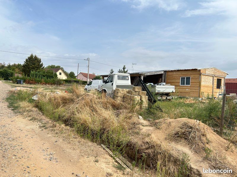 Terrain plus chalet · à Ouroux-sur-Saône · 65 000 €