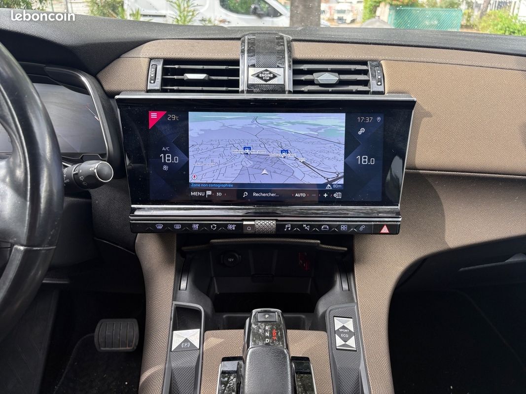 DS DS7 CROSSBACK BUSINESS 130Ch EAT 8 / RADARS AR / GPS / CLIM / CHARGEUR INDUCTION / Garantie 12 mois (image 17)