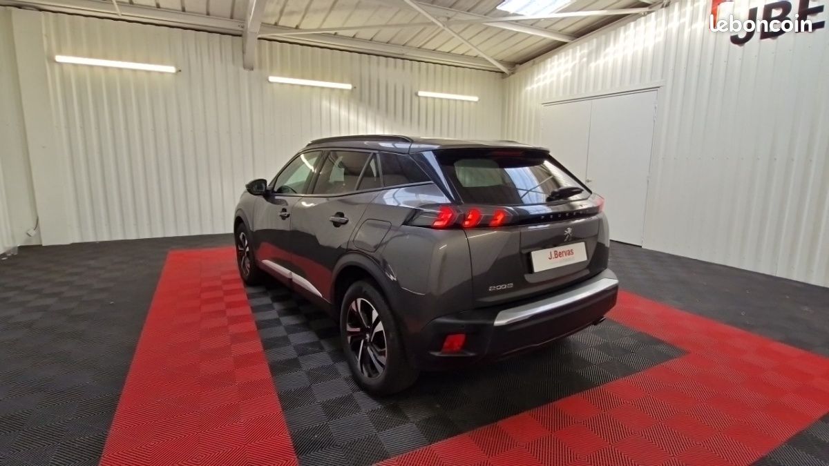 Peugeot 2008 BLUEHDI 130 S&S EAT8 ALLURE PACK (image 7)