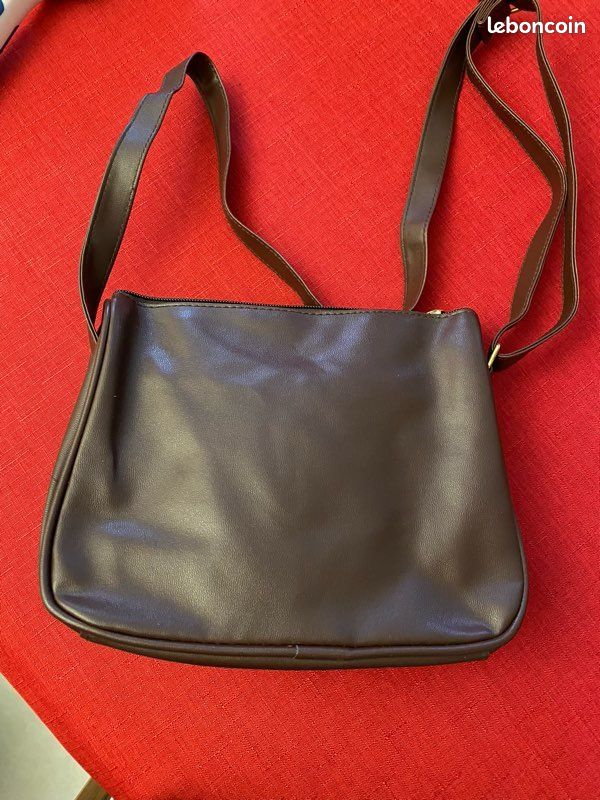 Sac à main Ted Lapidus marron synthétique neuf (image 4)
