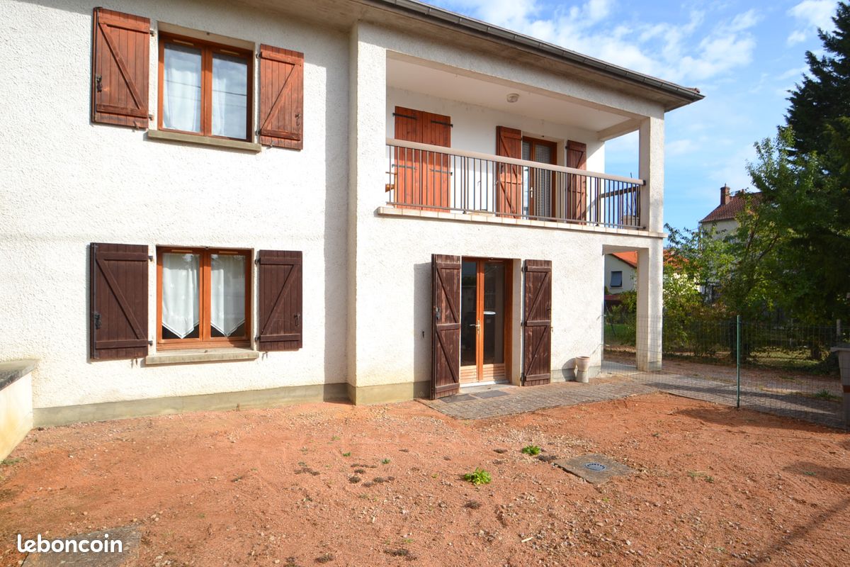 Appartement 4 pièces 84 m² · à Gannat · 84 m² · 630 €/mois