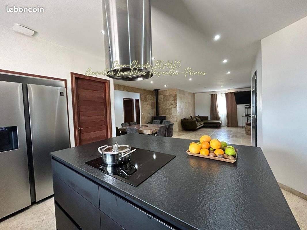 Maison 4 pièces 102 m² · à Virsac · 102 m² · 335 000 €