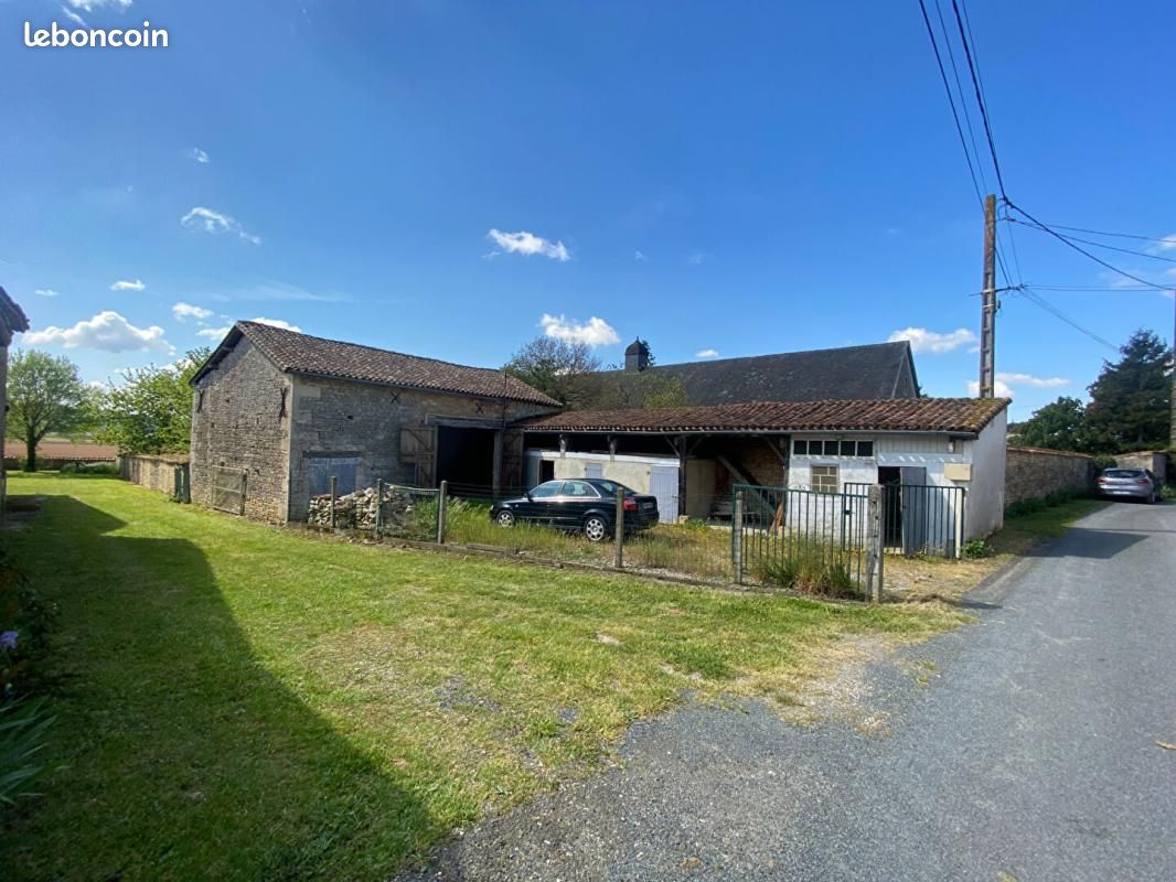 Maison de village 3 pièces 80 m² - Poursac 16700 (image principale 6)