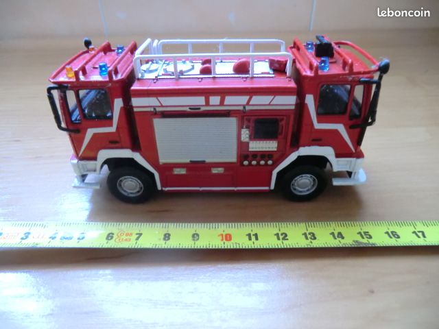 Eligor MAN JANUS – Véhicule De Tunnel Pompiers 1/43 – Publicitaire Grands Moulins De Paris
