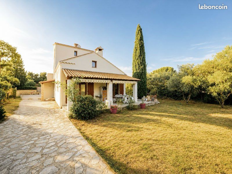 Maison 7 pièces 179 m² · à Jonquerettes · 179 m² · 570 000 €