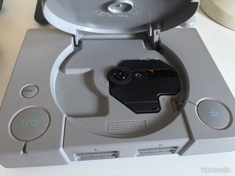 PlayStation 1 sans manette non testée (image 2)