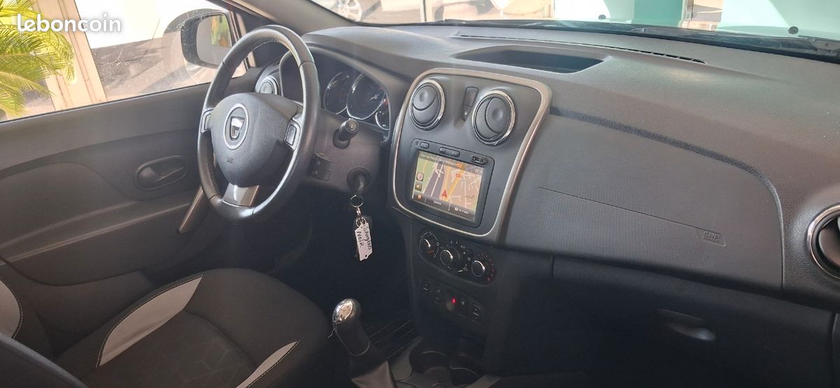 Dacia sandero/90cv/stepway/prestige/6-2015/73000kms/gps/8990e (image 5)