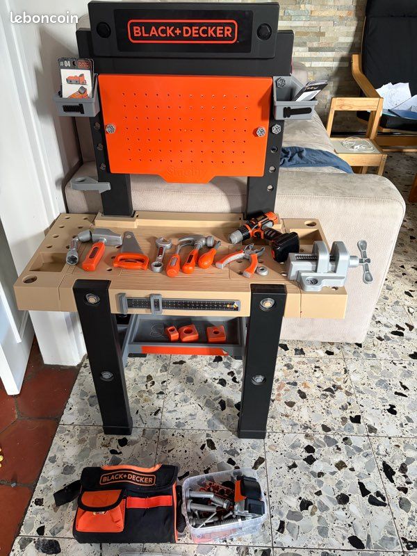 Établi et sacoche Black et Decker (image 1)