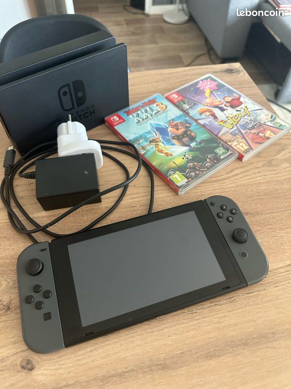 Nintendo Switch complète + 3 jeux + pochette (image 2)