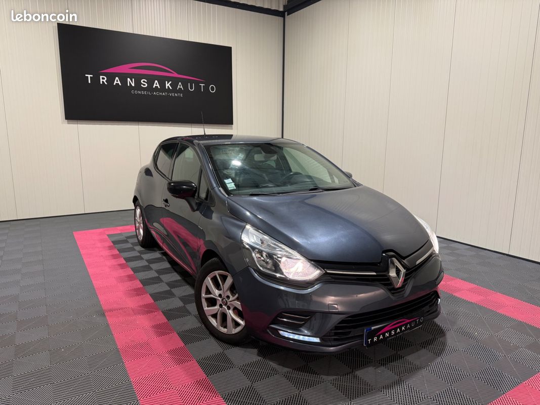 renault-clio-iv-dci-90-e6c-limited-voitures