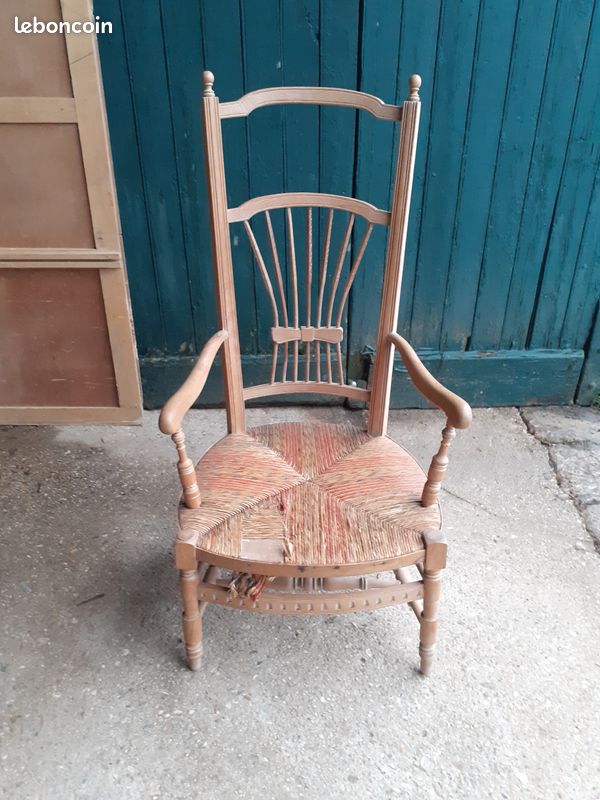 Fauteuil paillé provençal (image 1)