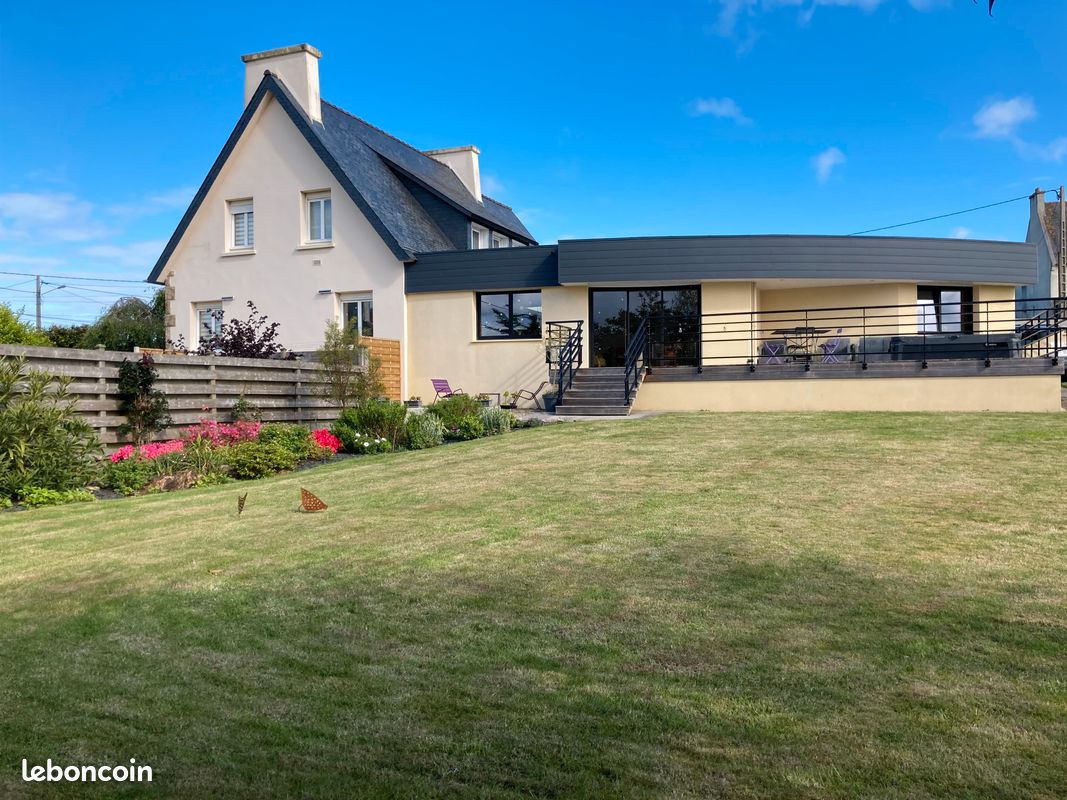 Maison 10 pièces 242 m² · à Plouescat · 242 m² · 500 000 €