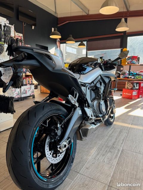 NOUVELLE Cfmoto 675 SR-R (image 5)